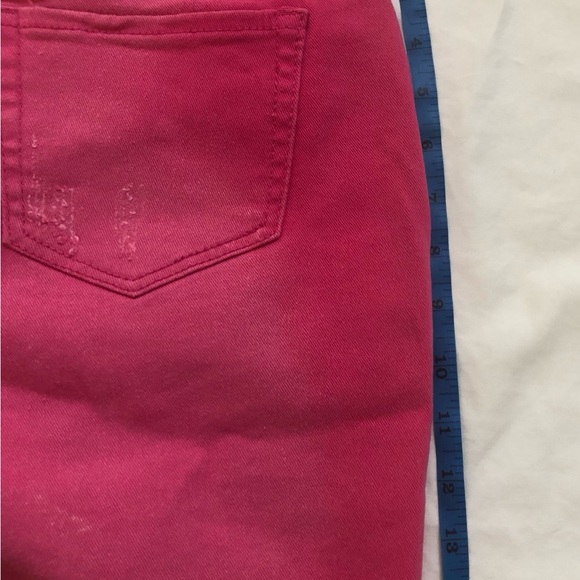 DESTRESSED DENIM SHORTS SIZE: 14 - Picture 3 of 4